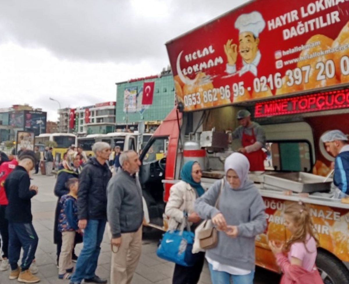 Biri Ölünce Neden Lokma Dağıtılır?